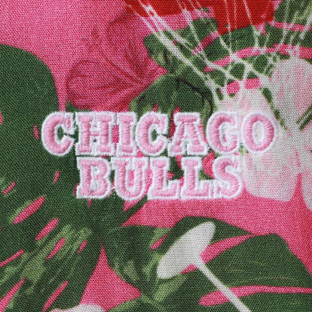 NBA - Chicago Bulls Lusso Women's Finley-Frankie Party Top & Shorts Set - Pink
