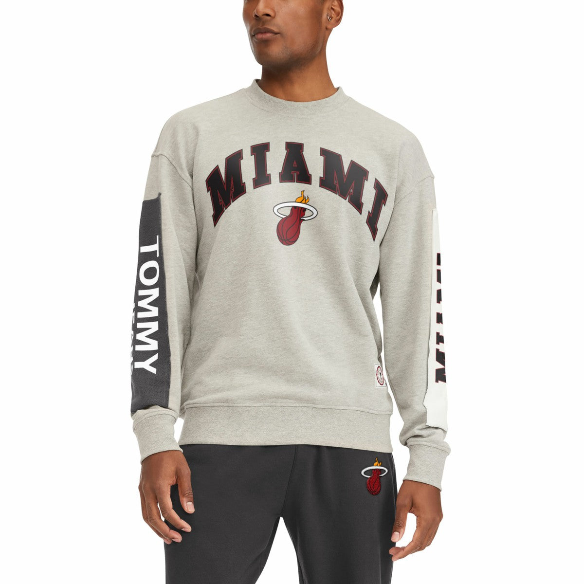 NBA - Miami Heat Tommy Jeans James Patch Pullover Sweatshirt - Gray