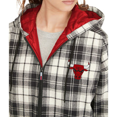 NBA - Chicago Bulls Tommy Jeans Women's Molly Flannel Full-Zip Hoodie - Black/Cream