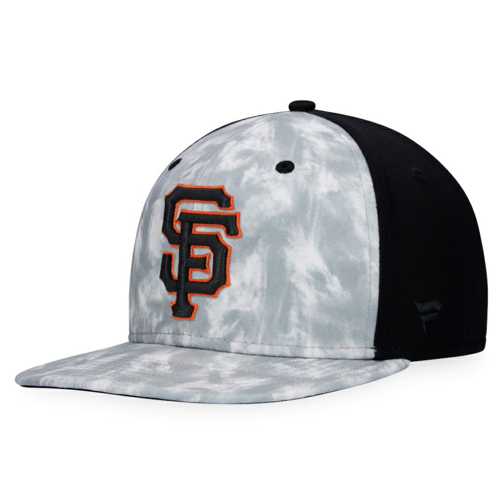 San Francisco Giants Majestic Smoke Dye Snapback Hat Lifestyle