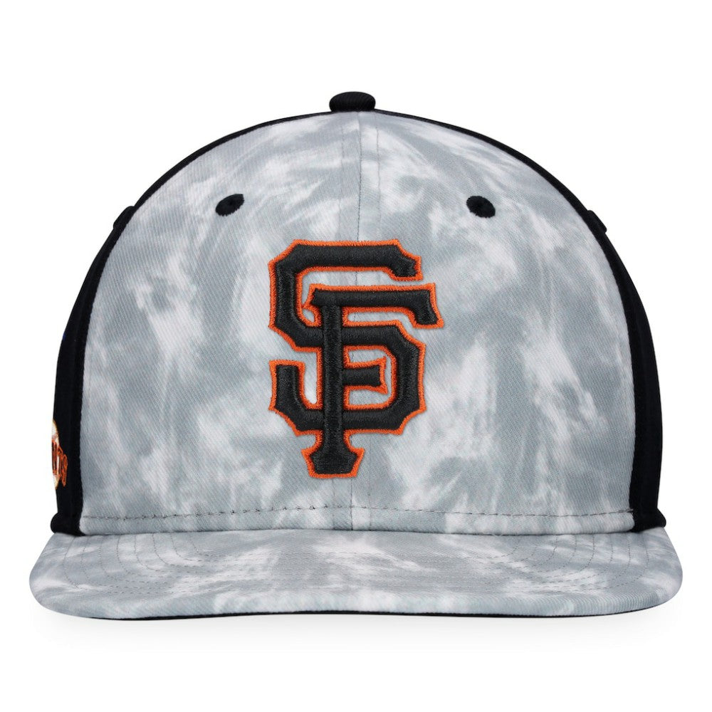 San Francisco Giants Majestic Smoke Dye Snapback Hat Lifestyle