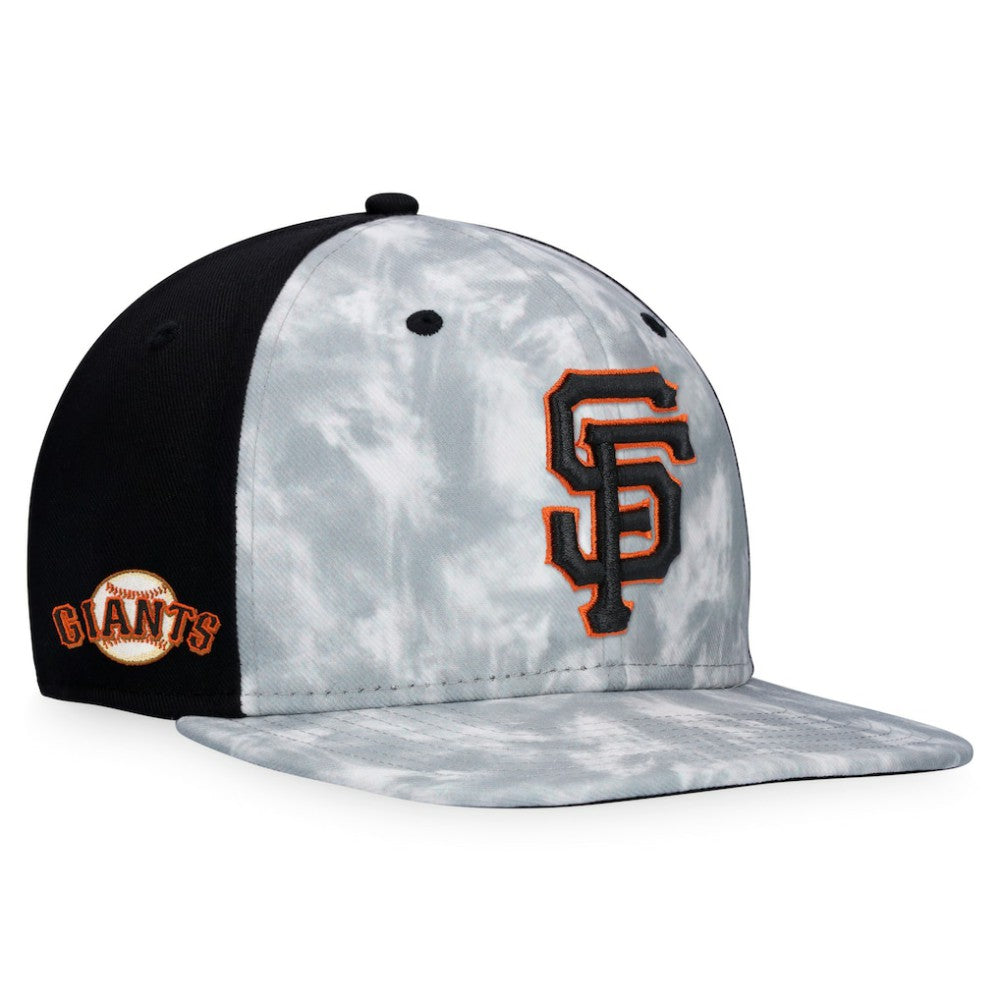 San Francisco Giants Majestic Smoke Dye Snapback Hat Lifestyle