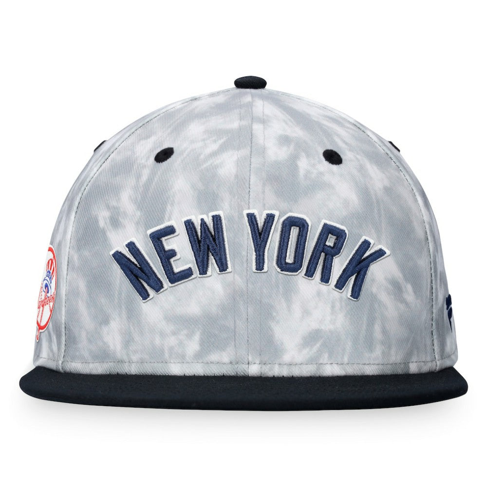 New York Yankees Fanatics Smoke Dye Fitted Hat Near Me