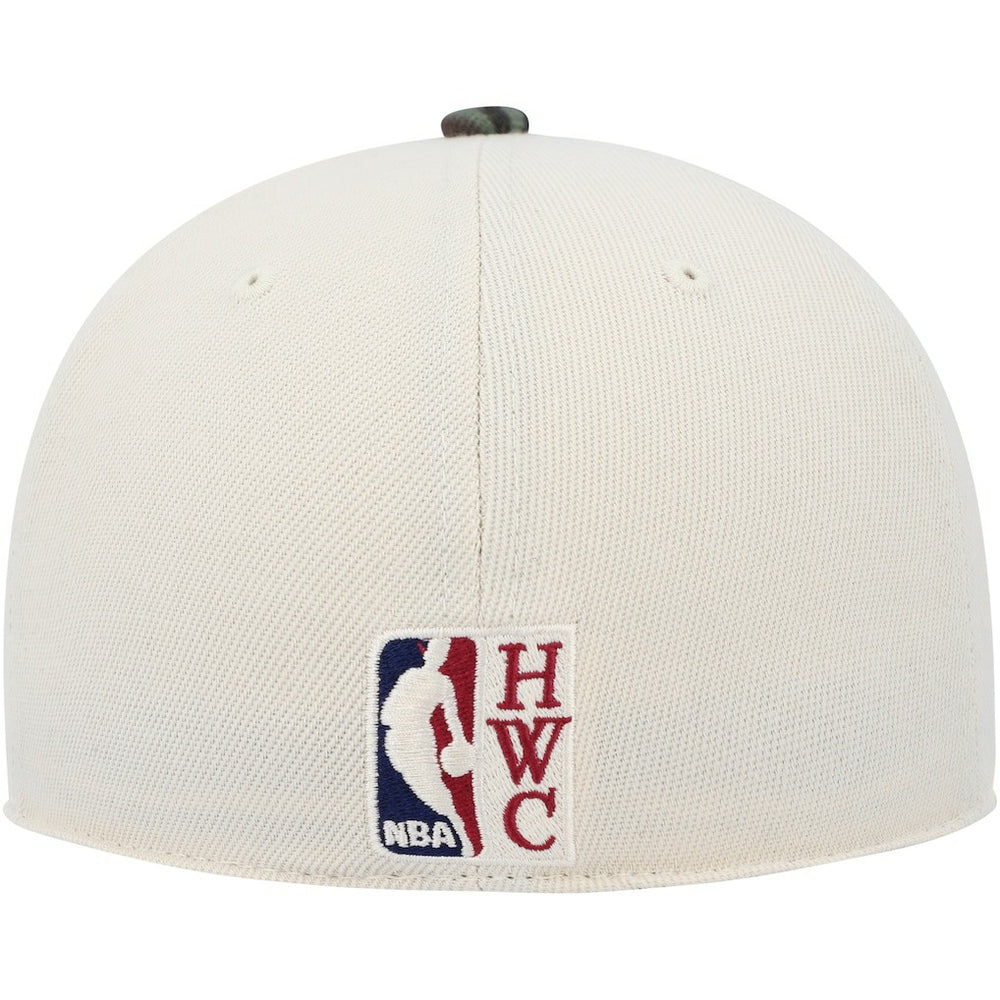 Mitchell & Ness - Philadelphia 76ers Hardwood Classics 1976 NBA All-Star Game Off White Camo Fitted Hat - Cream/Camo