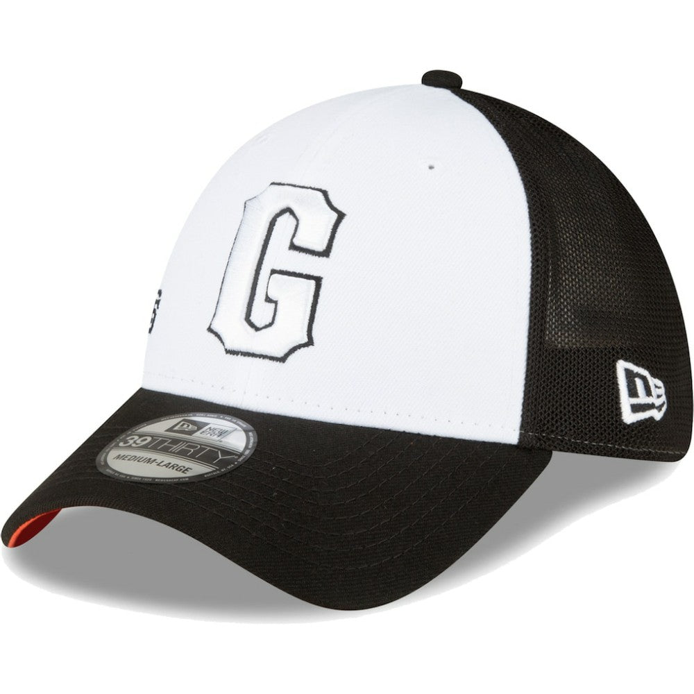 San Francisco Giants New Era 2023 On-Field Batting Practice 39THIRTY Flex Hat Lifestyle