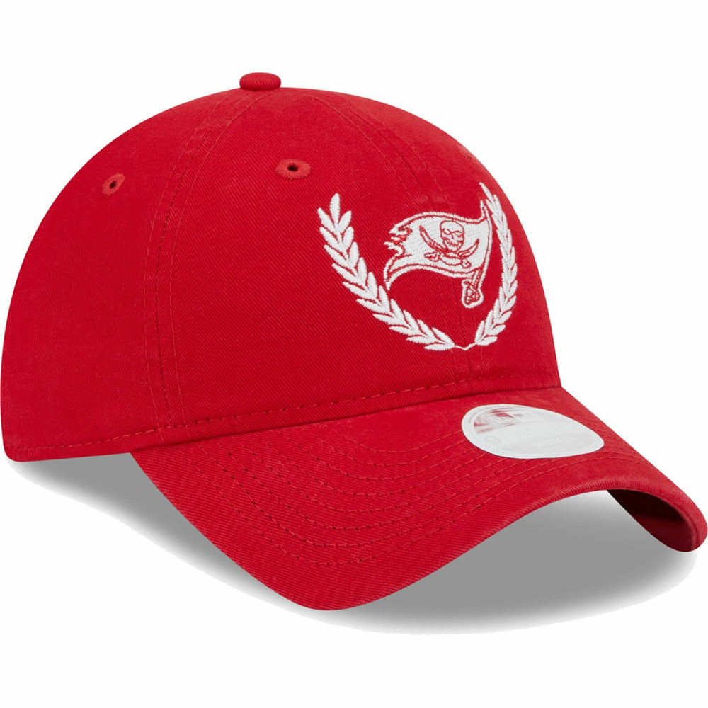Tampa Bay Buccaneers New Era Women's Leaves 9TWENTY Adjustable Hat Red - NFL