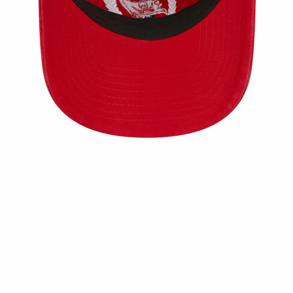 Tampa Bay Buccaneers New Era Women's Leaves 9TWENTY Adjustable Hat Red - NFL