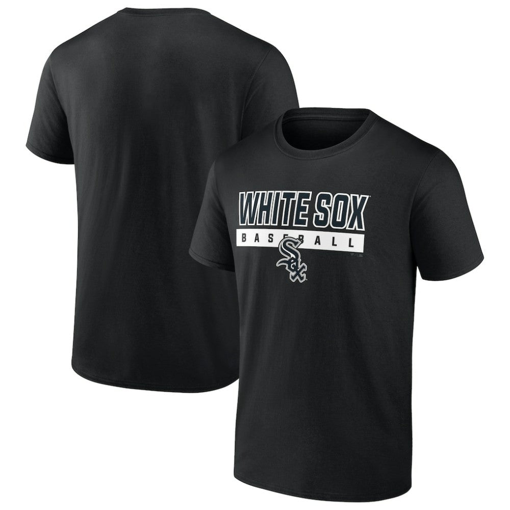 Chicago White Sox In The Mitt T-Shirt for sale
