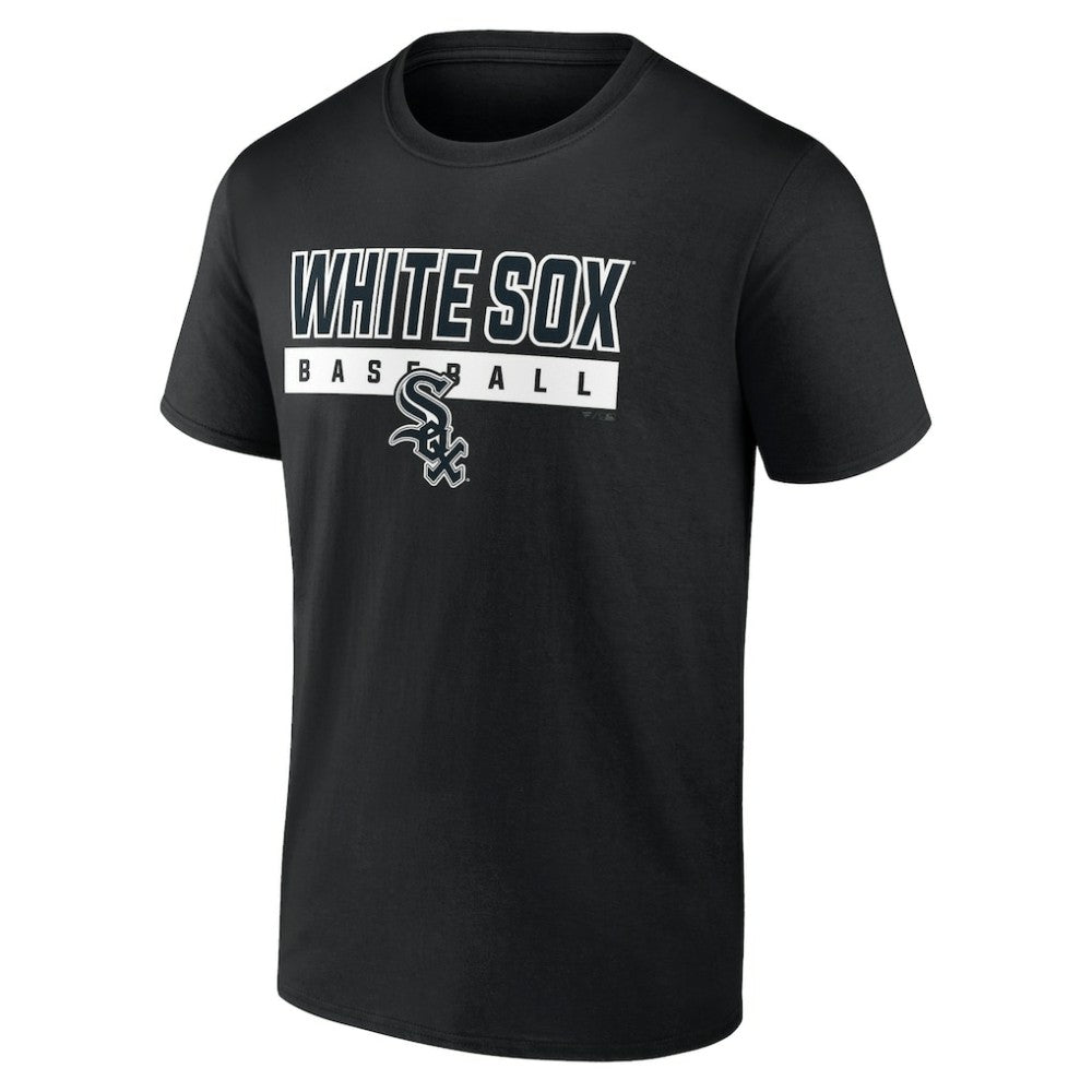 Chicago White Sox In The Mitt T-Shirt for sale