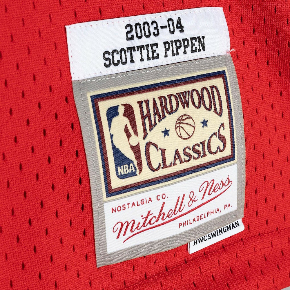 Mitchell & Ness - Scottie Pippen Chicago Bulls Hardwood Classics 2003-04 Swingman Jersey - Red