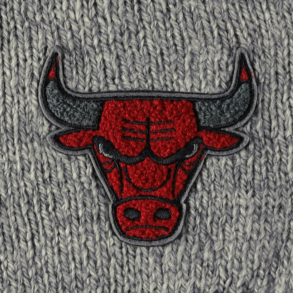 NBA - Chicago Bulls Lusso Women's Scarletts Lantern Sleeve Tri-Blend V-Neck Pullover Sweater - Gray