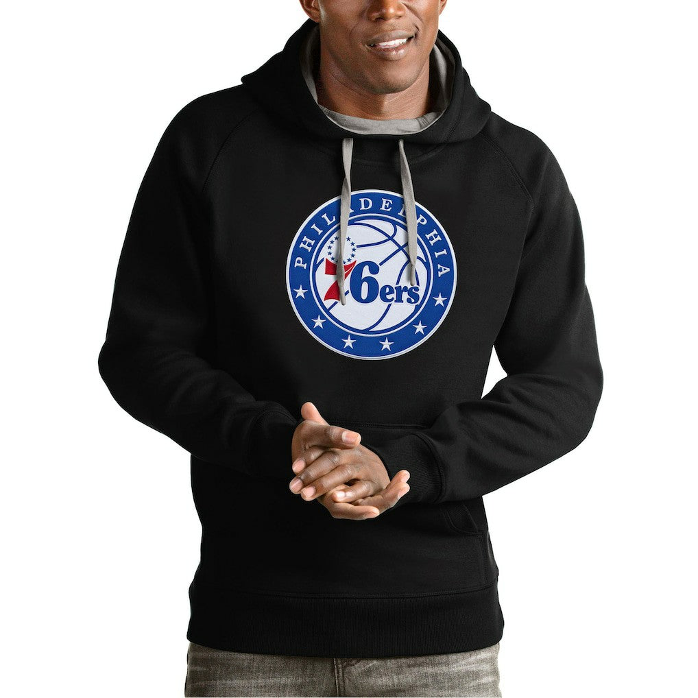 NBA - Philadelphia 76ers Antigua Team Logo Victory Pullover Hoodie - Black