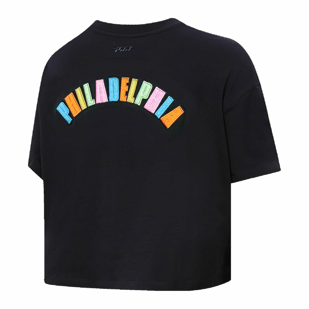 NBA - Philadelphia 76ers Pro Standard Women's Washed Neon Cropped Boxy T-Shirt - Black