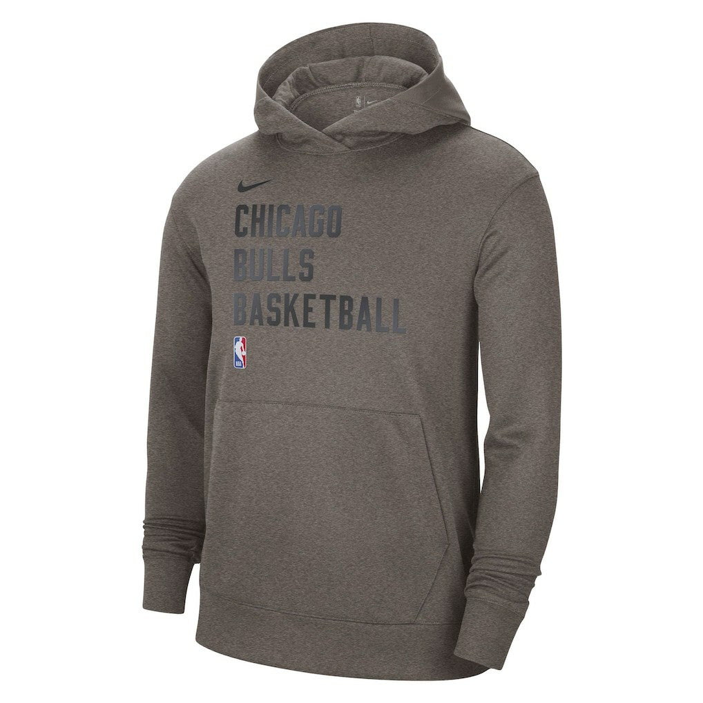 Nike - Chicago Bulls Unisex 2023/24 Performance Spotlight On-Court Practice Pullover Hoodie - Olive