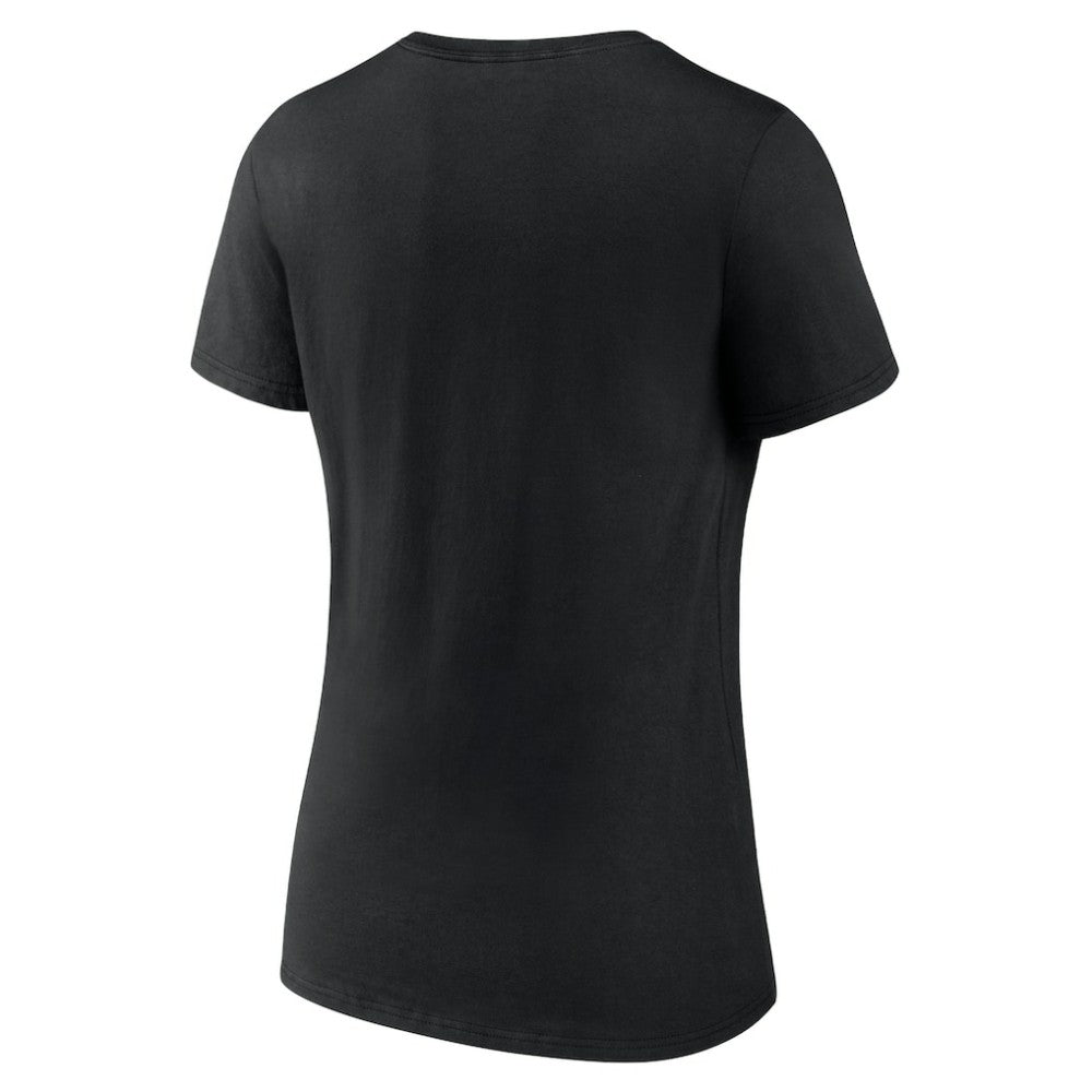 San Francisco Giants Profile Women's Plus Size Pride V-Neck T-Shirt Lifestyle