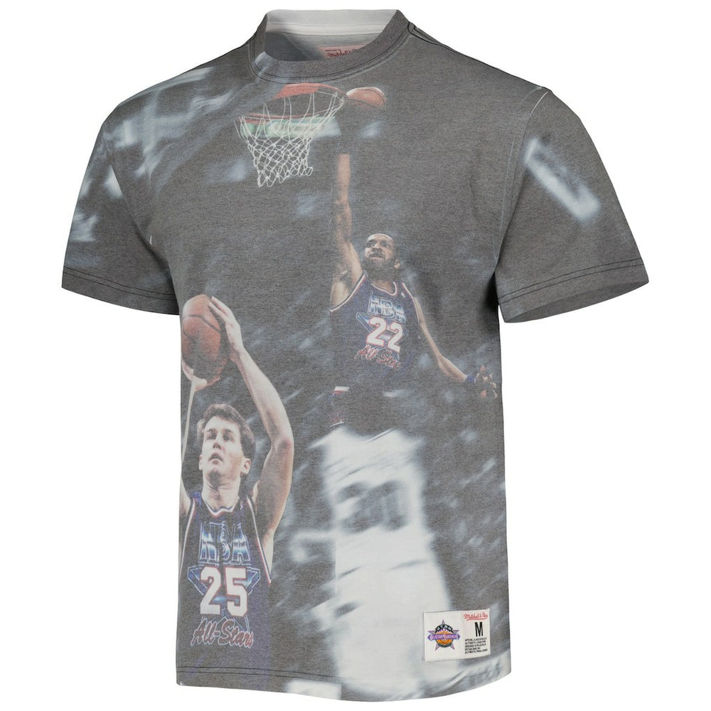 Mitchell & Ness - Cleveland Cavaliers Above the Rim Graphic T-Shirt