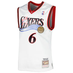 Mitchell & Ness - Allen Iverson Philadelphia 76ers 2002/03 Hardwood Classics Swingman Jersey - White