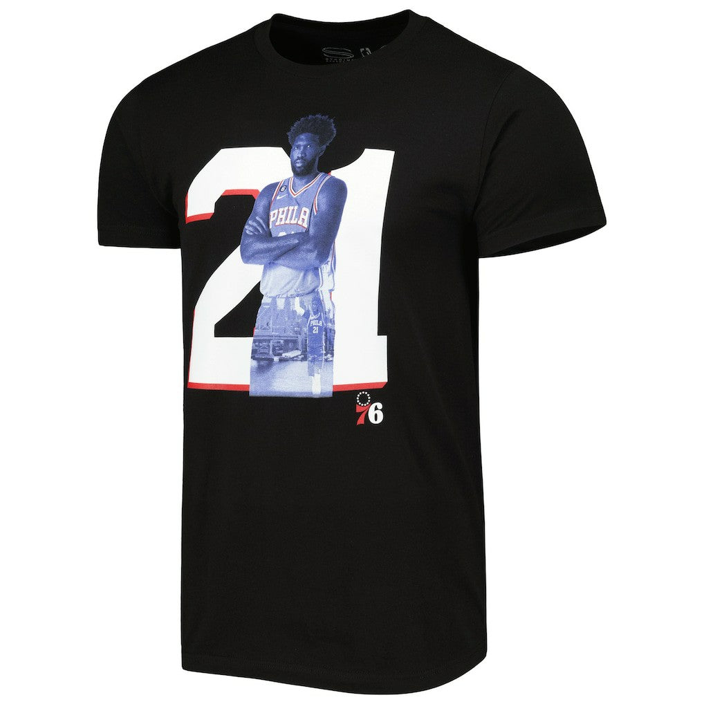NBA - Joel Embiid Philadelphia 76ers Stadium Essentials Player Metro T-Shirt - Black