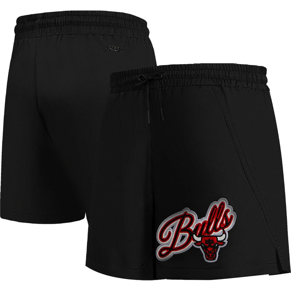 NBA - Chicago Bulls Pro Standard Women's Script Woven Shorts - Black