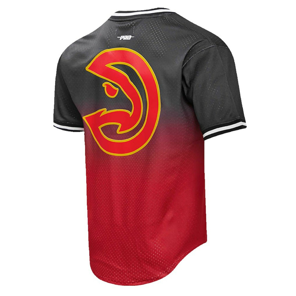 NBA - Trae Young Atlanta Hawks Post Ombre Name & Number T-Shirt - Black/Red