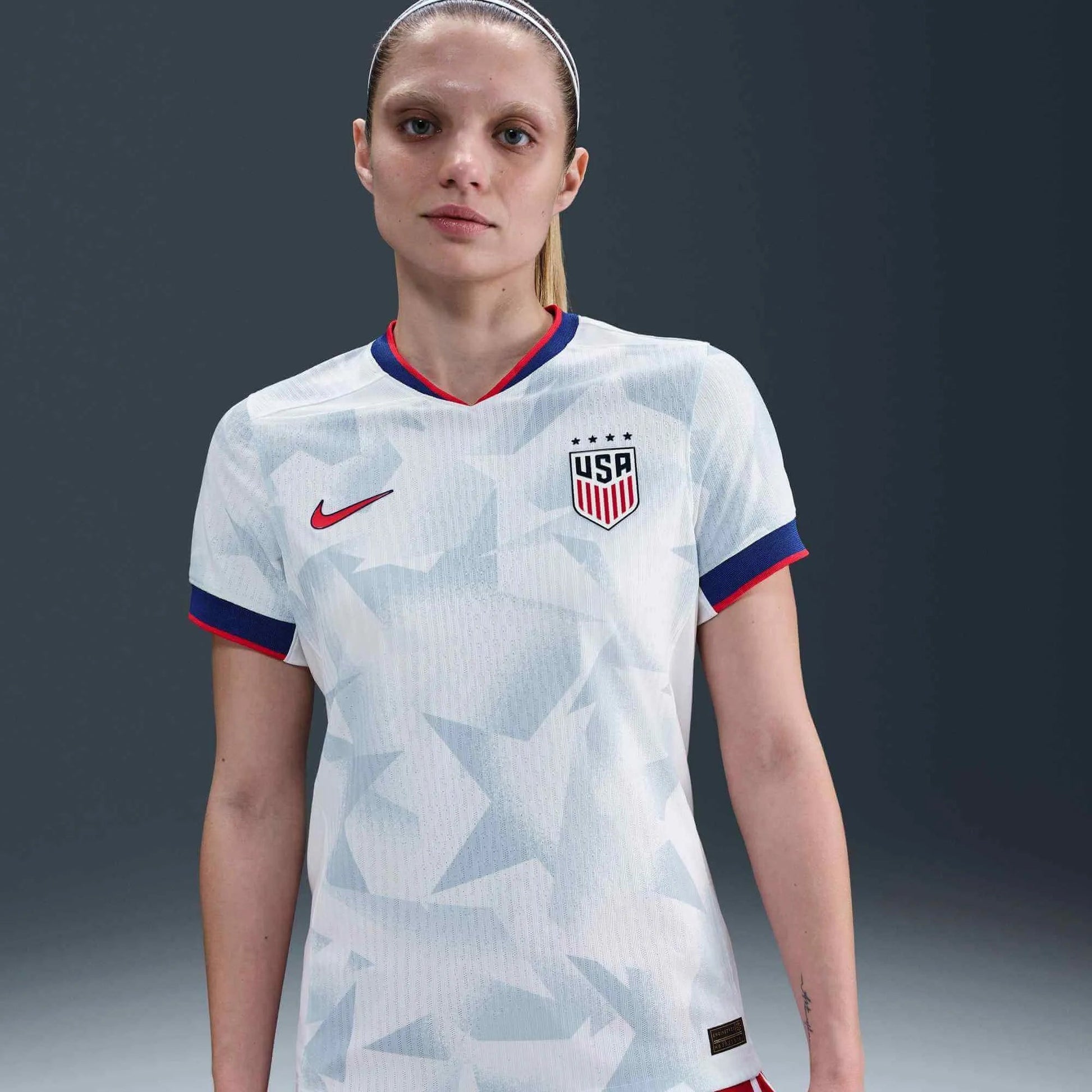 2025 USA Women's 4-Star Authentic Home Soccer Jersey | Nike Online
