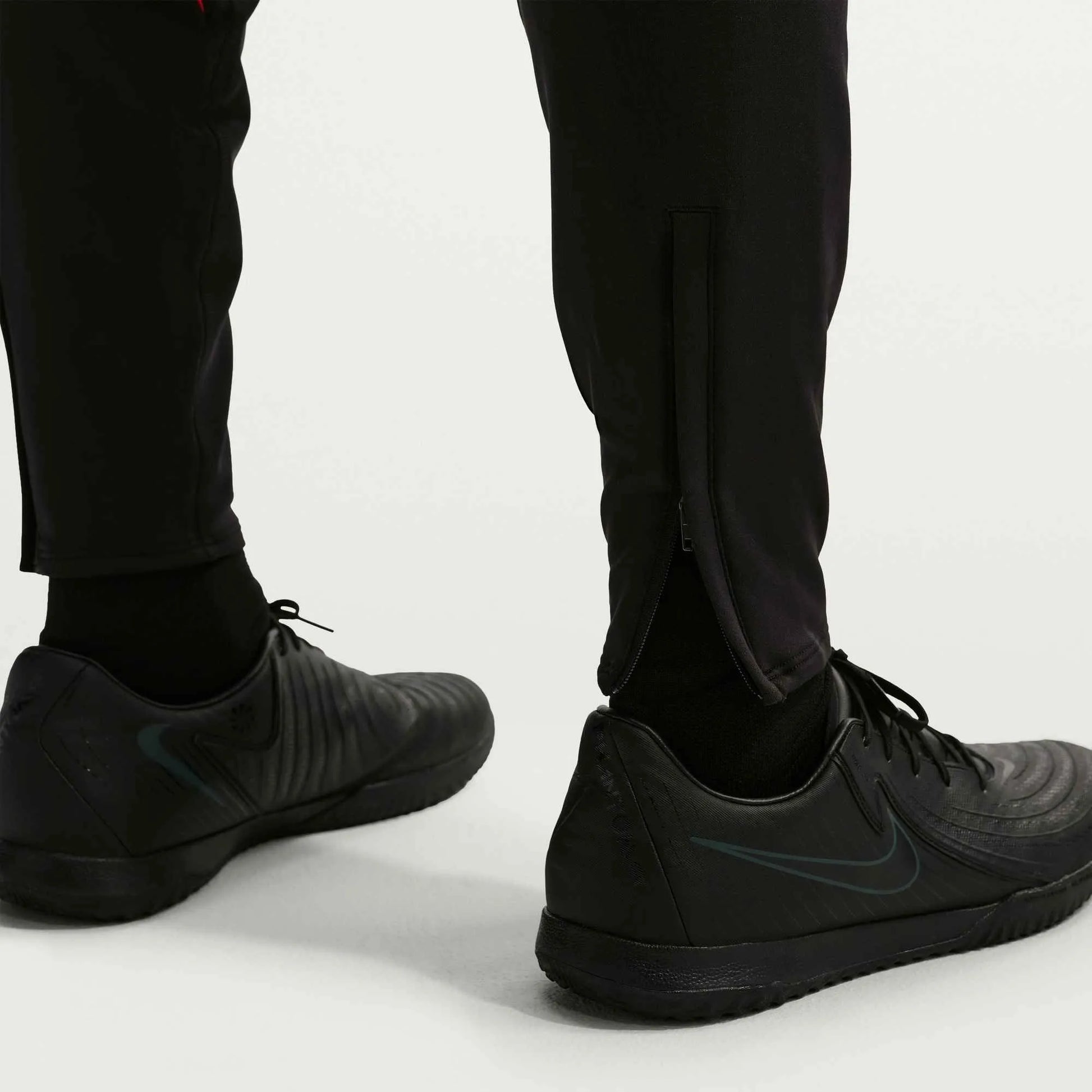 2026-27 USMNT Men's Strike KPZ Pants | Nike Sale