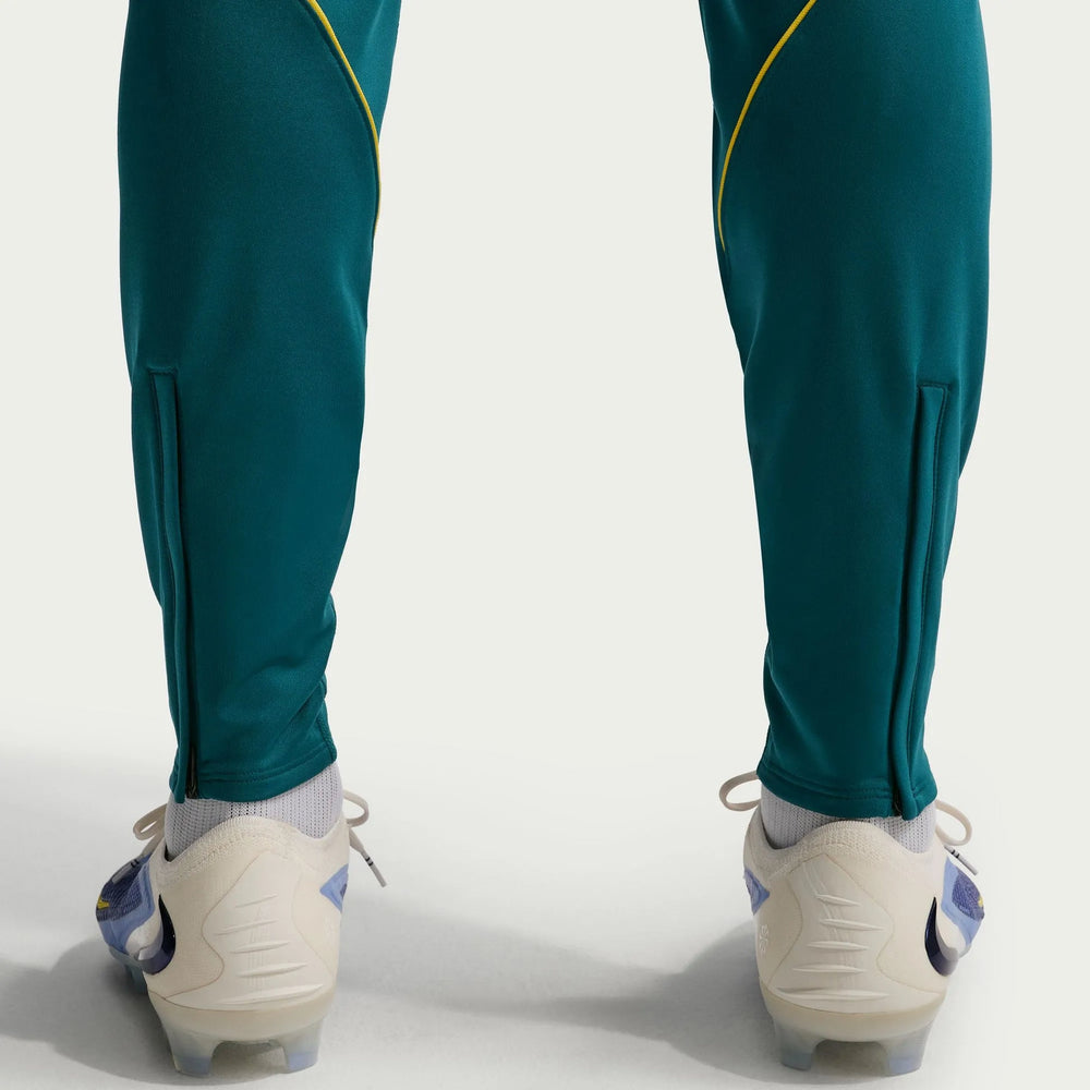 2026-27 Brazil Men's Strike KPZ Pants | Nike Sale
