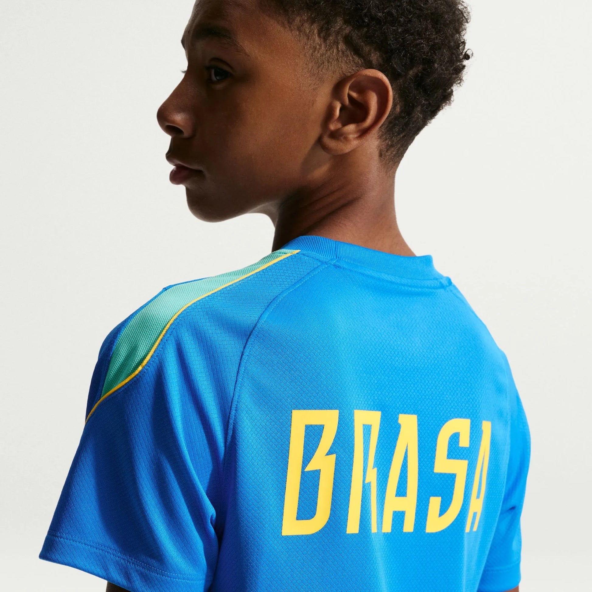 2026-27 Brazil Youth Strike Top | Nike Online