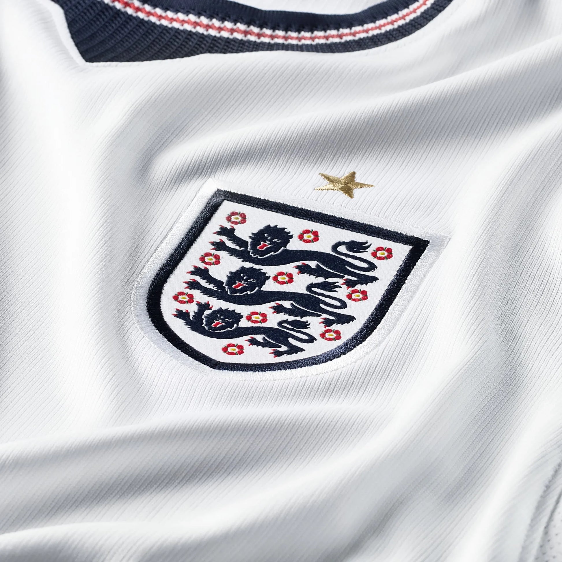 2026-27 England Women's Stadium Home Soccer Jersey | Nike Online